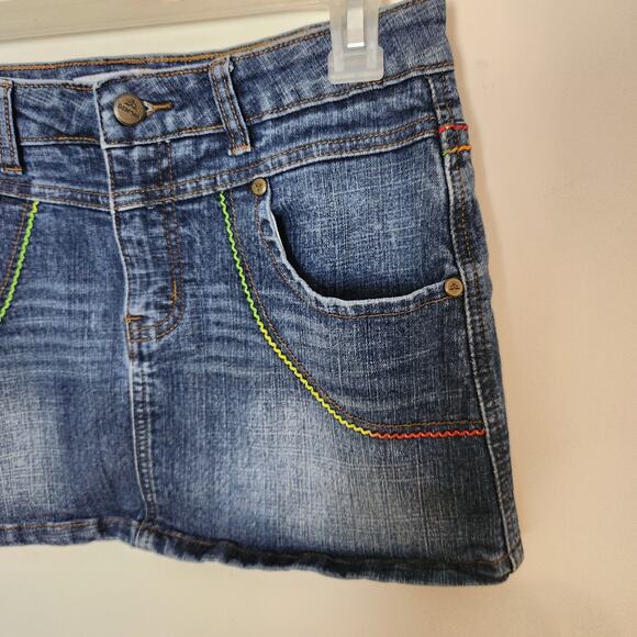 Y2K Denim Skirt Sz Medium Juniors Micro Mini Jean Rainbow Stitch Low Rise Blue - Picture 2 of 12